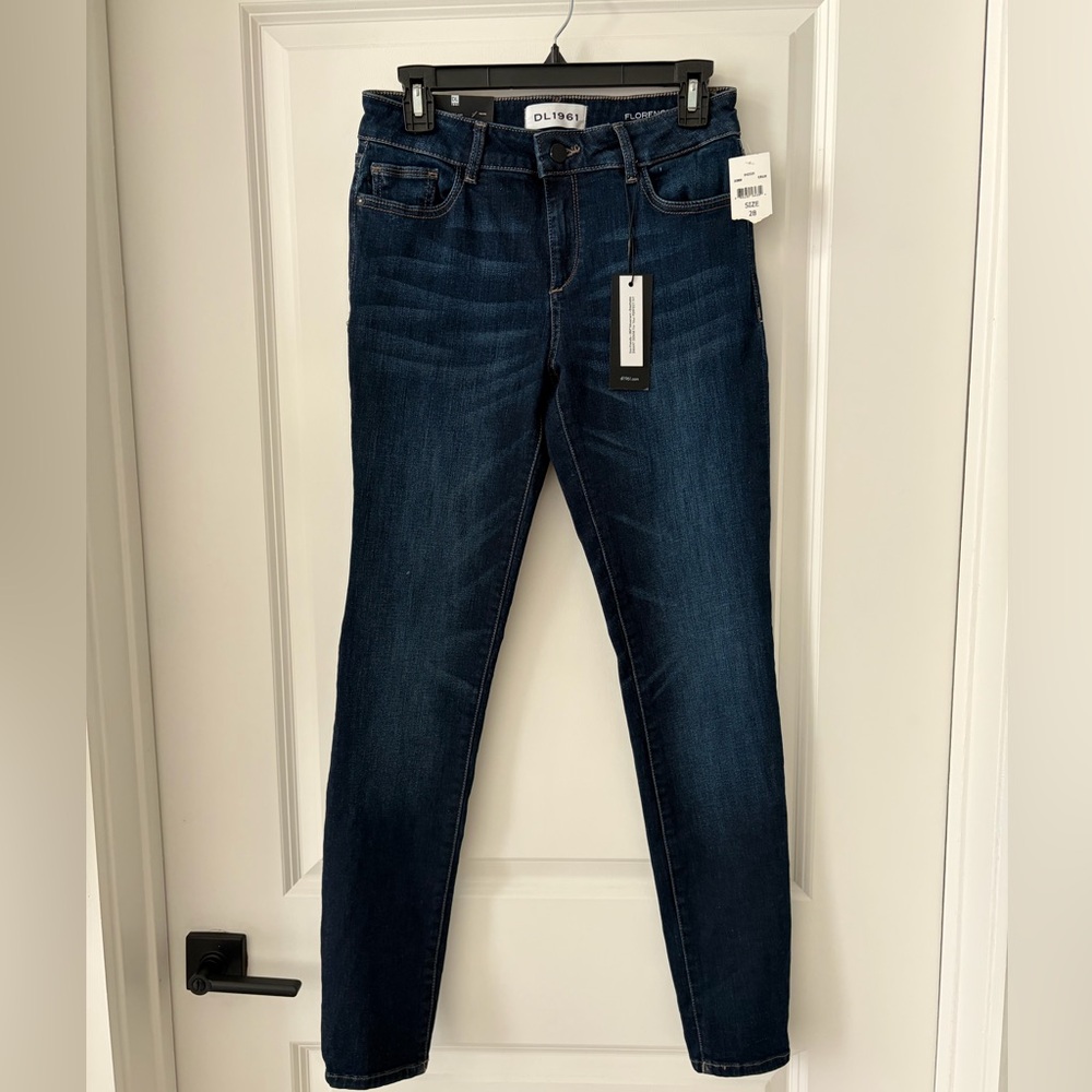 DL1961 Women's Skinny Jeans in Dark Wash Blue